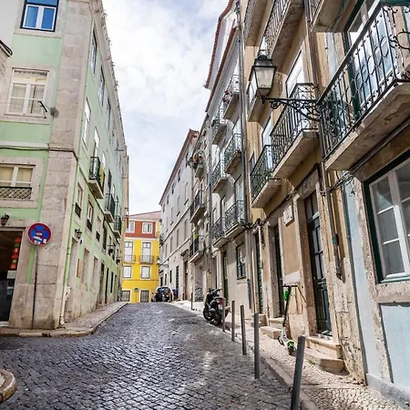 Апартаменты Breathtaking View Over Lisbon